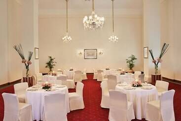 Maidens Hotel New Delhi