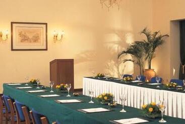 Maidens Hotel New Delhi