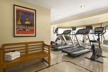 هتل Ramada Plaza By Wyndham Palm Grove