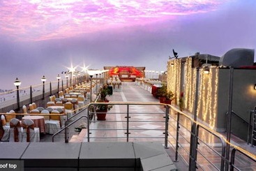 ホテル Ramada Plaza By Wyndham Palm Grove