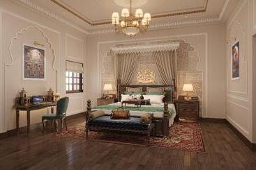 هتل Taj Usha Kiran Palace, Gwalior
