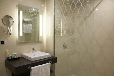 Tehran Grand Hotels