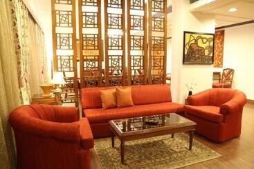 هتل The Ashok, New Delhi
