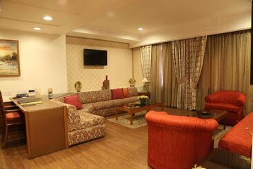 هتل The Ashok, New Delhi