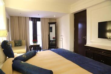 هتل The Ashok, New Delhi