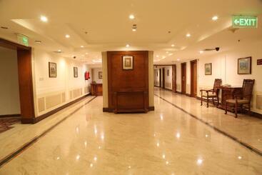 هتل The Ashok, New Delhi