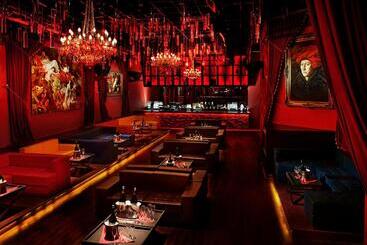 هتل The Ashok, New Delhi