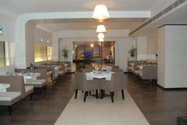 هتل The Hans, New Delhi