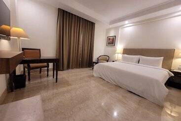 בית מלון כפרי V Sarovar Portico Mi Road Jaipur