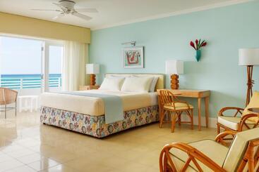 هتل Couples Tower Isle