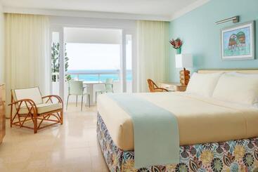 هتل Couples Tower Isle