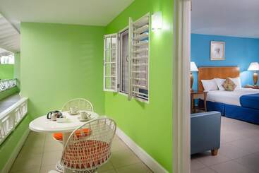 هتل Deja Resort All Inclusive
