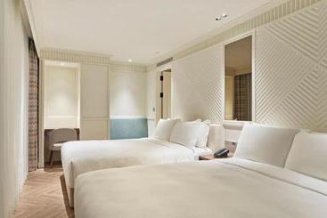 هتل Grand Josun Busan