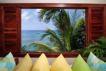 هتل Hibiscus Lodge
