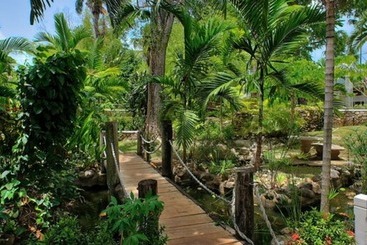 هتل Hibiscus Lodge
