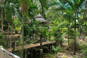 هتل Hibiscus Lodge