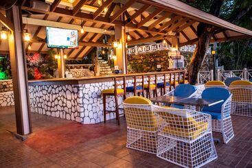هتل Hibiscus Lodge