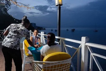 هتل Hibiscus Lodge