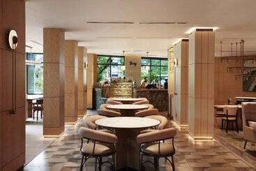 هتل Hilton Petaling Jaya