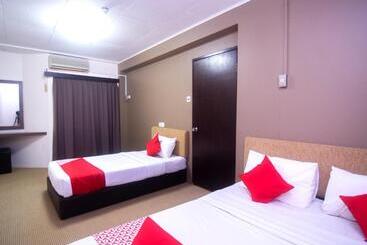 هتل Hua Kuok Inn