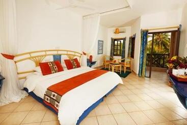 هتل Neptune Beach Resort   All Inclusive