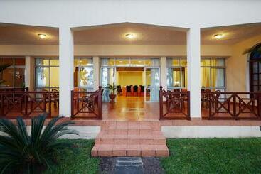 هتل Neptune Beach Resort   All Inclusive