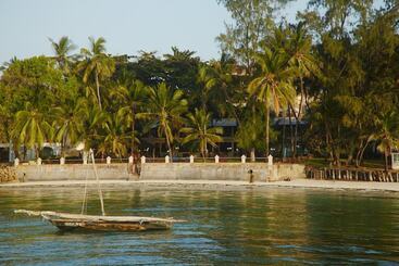 هتل Neptune Beach Resort   All Inclusive