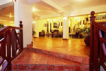 هتل Neptune Beach Resort   All Inclusive