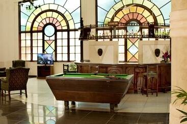 هتل Neptune Beach Resort   All Inclusive