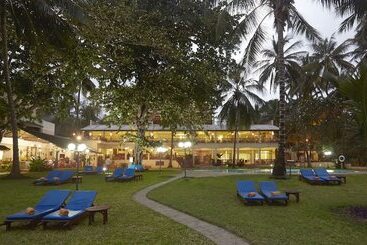 هتل Neptune Beach Resort   All Inclusive