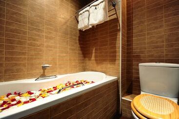 هتل Cocoa Luxury Resort, Nyali, Mombasa