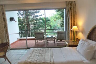 هتل Cocoa Luxury Resort, Nyali, Mombasa