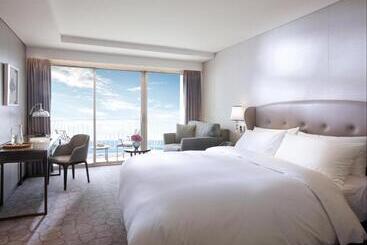 Paradise Hotel Busan - Busan