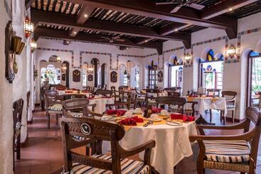 هتل Serena Beach Resort & Spa