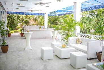 هتل The Jamaica Pegasus