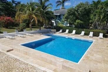 هتل White Sands Negril