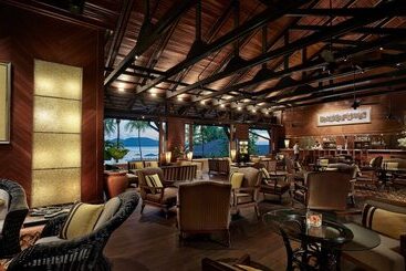 渡假胜地  Shangri La Tanjung Aru, Kota Kinabalu
