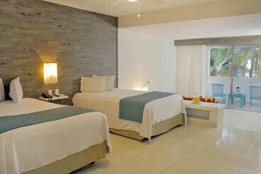 All Ritmo Cancun Resort & Water Park