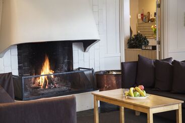 Birkebeineren Hotel & Apartments