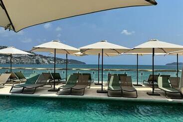 هتل Amares Acapulco