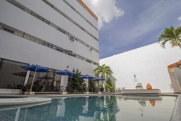 هتل Ambassador Mérida