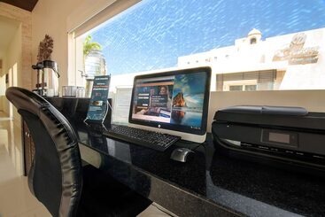 هتل Best Western Plus San Jorge