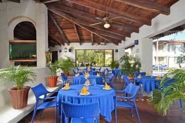 Cabo Blanco Hotel And Marina