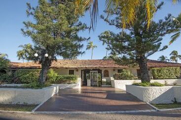 Cabo Blanco Hotel And Marina