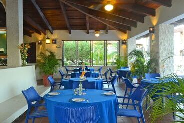 Cabo Blanco Hotel And Marina