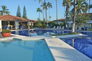 Cabo Blanco Hotel And Marina