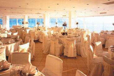 هتل Amares Acapulco