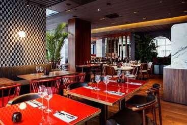 Clarion Hotel The Hub