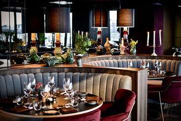 Clarion Hotel The Hub