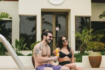 Corona Hotel & Spa